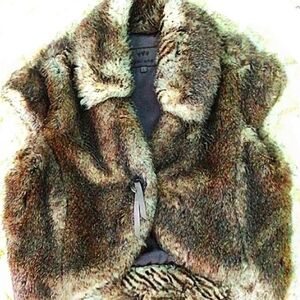 Faux Fur Waistcoat 🤍